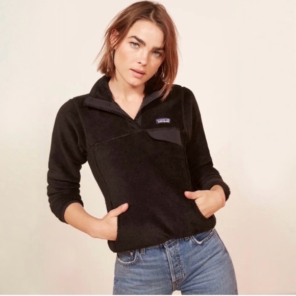 Patagonia Tops - Patagonia Charcoal Fleece with Cream Accent